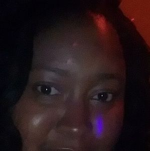 Meet your Posher, Queisha